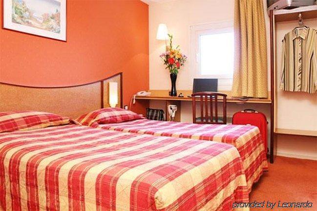 Ibis Styles Paris Saint Ouen Otel Oda fotoğraf