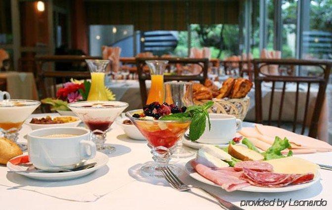 Ibis Styles Paris Saint Ouen Otel Restoran fotoğraf