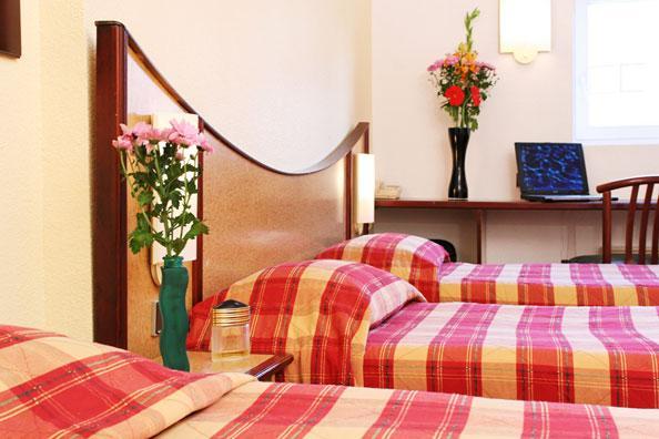 Ibis Styles Paris Saint Ouen Otel Oda fotoğraf